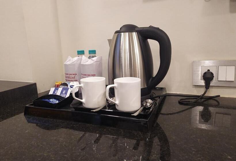 Номер Deluxe, Fabhotel Prime Kzar Corporate   Nr Sealdah Station