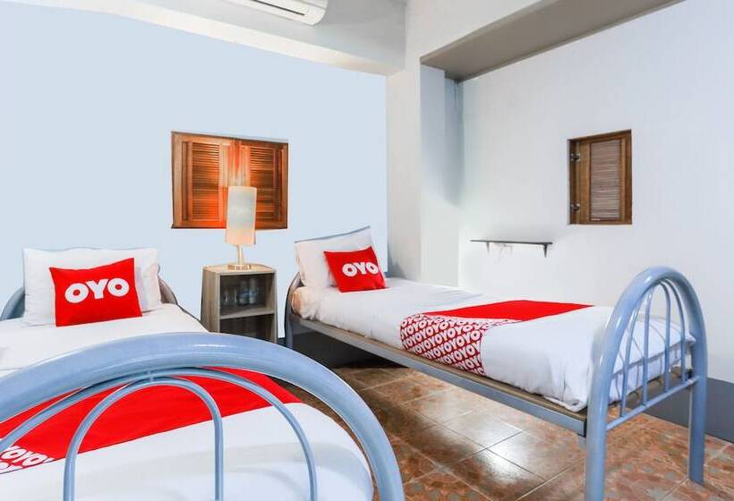تختخواب در اتاق مشترک, Oyo Old Town Boutique Hostel