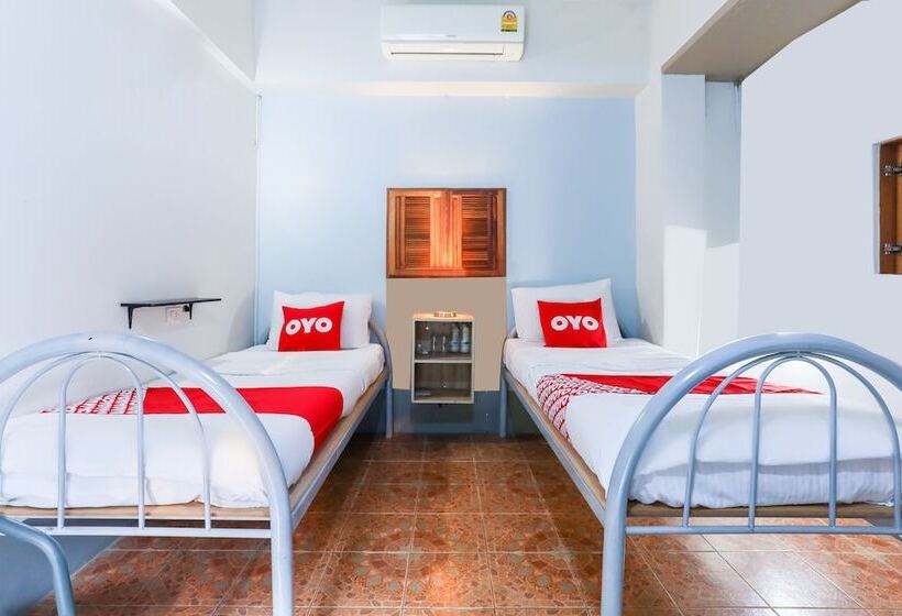 تختخواب در اتاق مشترک, Oyo Old Town Boutique Hostel