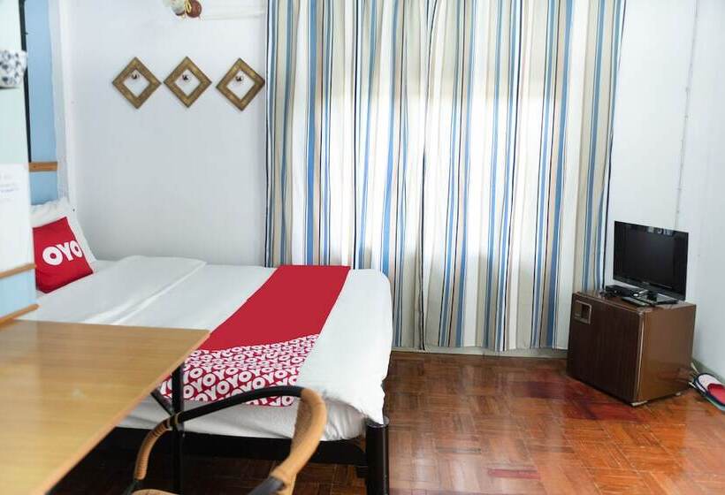 سوییت, Oyo Old Town Boutique Hostel