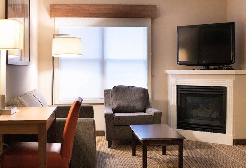 Suite Deluxe, Hawthorn Suites By Wyndham Erie