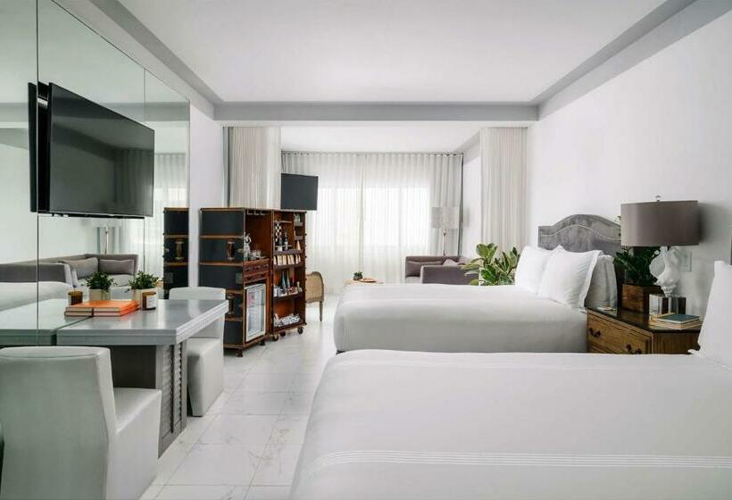 إستوديو قياسى, Nautilus Sonesta Miami Beach