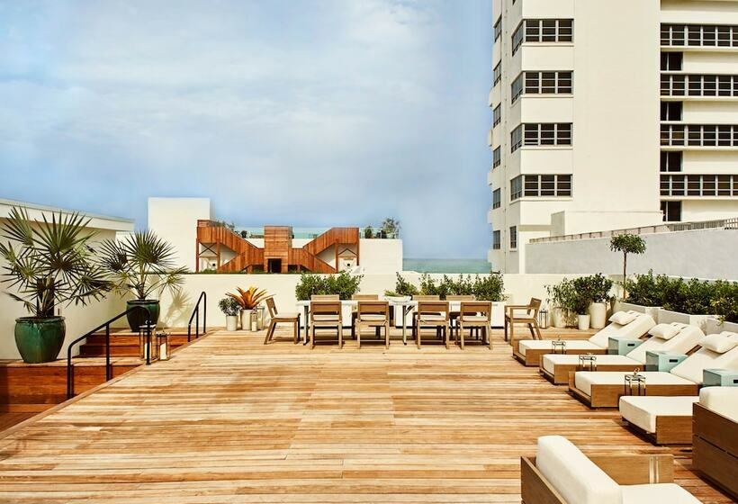 غرفة دور أخير, Nautilus Sonesta Miami Beach