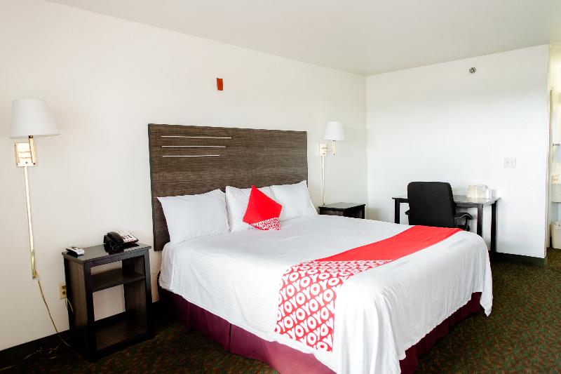 اتاق استاندارد با تخت بزرگ برای معلولان, Hotel Wichita Falls I-44