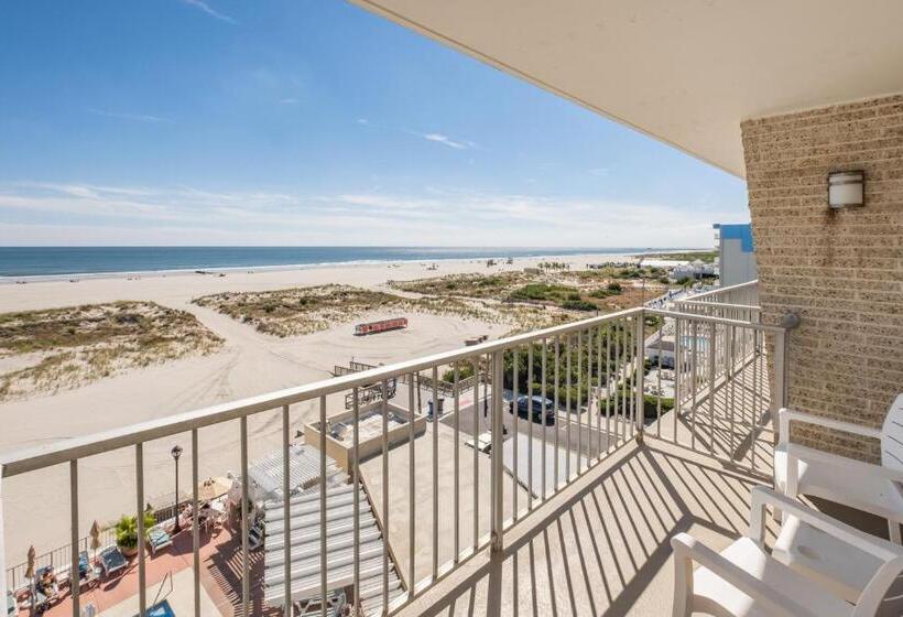 Deluxe Suite Sea View, Reges Oceanfront Resort