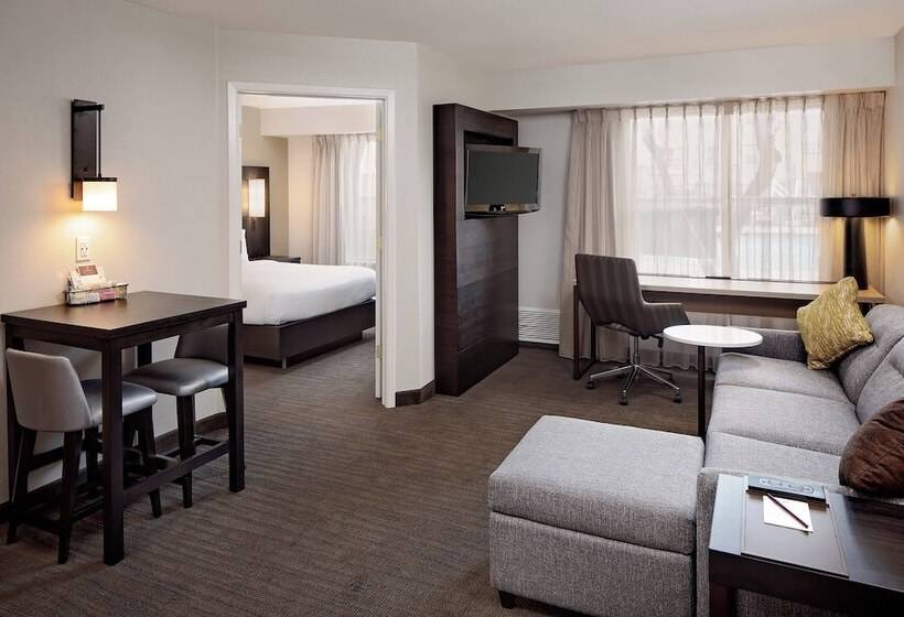 سوییت, Residence Inn Arlington