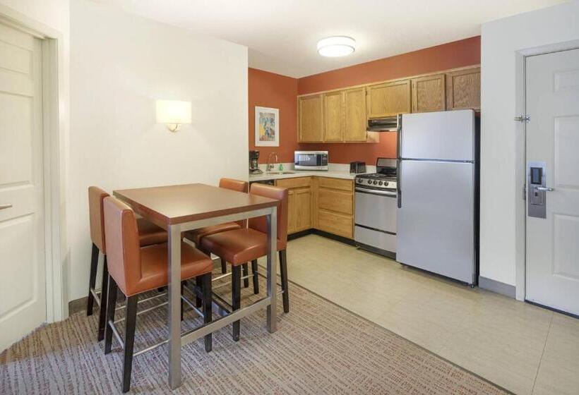 سوئیت 2 خوابه, Residence Inn Indianapolis Airport
