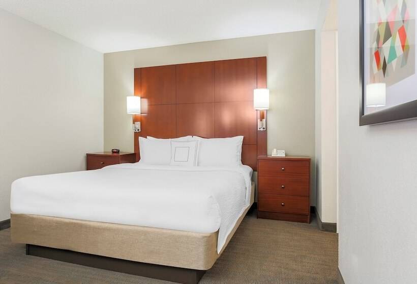 2 Bedroom Suite, Residence Inn Chicago Deerfield