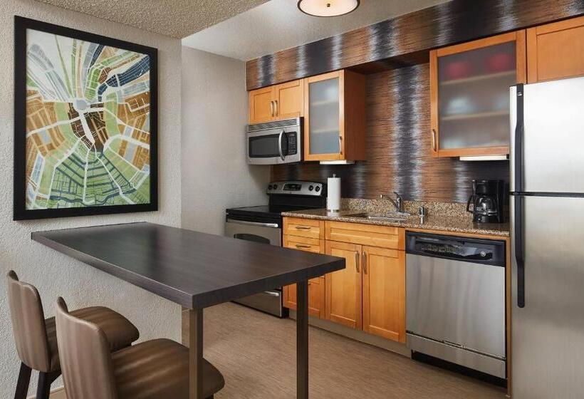 Standard Studio, Residence Inn Irvine Spectrum