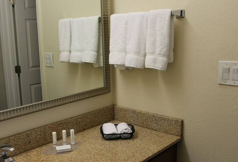 Президентский Люкс, Doral Inn & Suites Miami Airport West