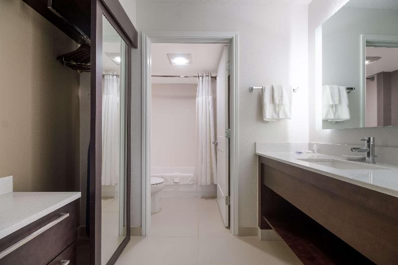 سوییت, Sonesta Es Suites Dallas Richardson