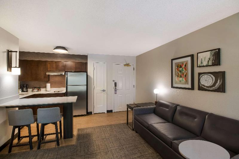 سوئیت برای معلولان, Sonesta Es Suites Dallas Richardson