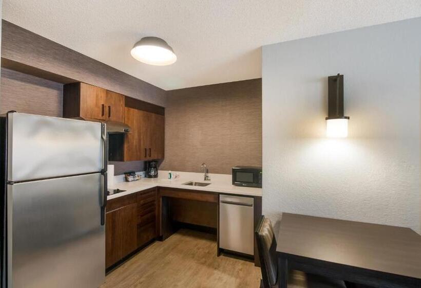 سوئیت برای معلولان, Sonesta Es Suites Dallas Richardson