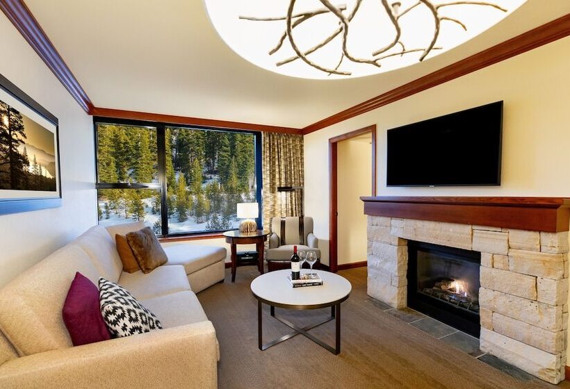 سوئیت با چشم‌انداز, The Everline Resort & Spa Lake Tahoe