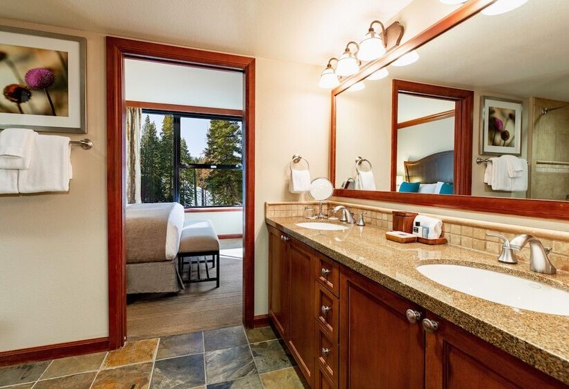 سوئیت دولوکس با چشم‌انداز, The Everline Resort & Spa Lake Tahoe