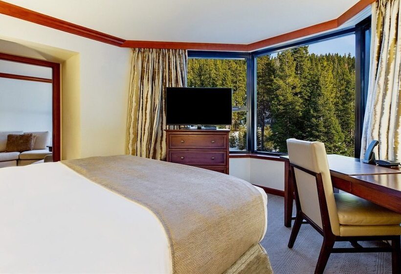 سوئیت با چشم‌انداز, The Everline Resort & Spa Lake Tahoe