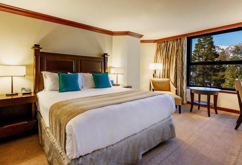 Deluxe Zimmer Kingsize Bett mit Ausblick, The Everline Resort And Spa