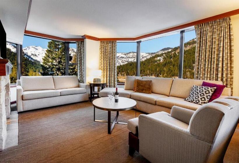 سوئیت دولوکس با چشم‌انداز, The Everline Resort & Spa Lake Tahoe