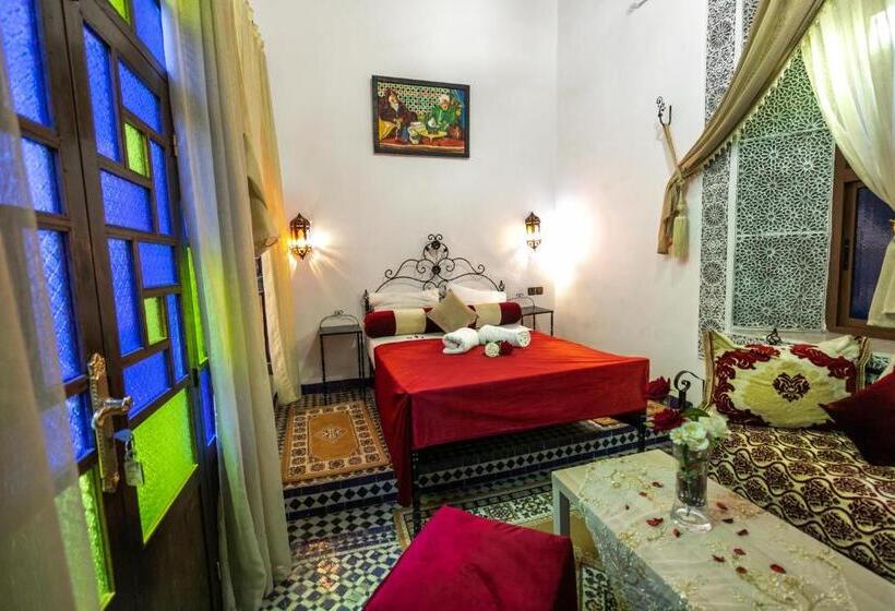 اتاق لوکس, Dar El Aamouri