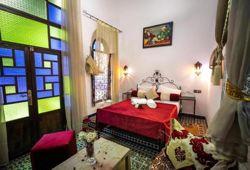 اتاق لوکس, Dar El Aamouri