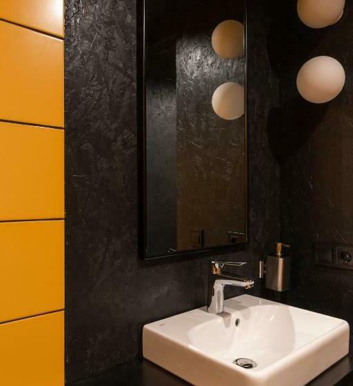 اتاق استاندارد, Globe Runner Hotel & Hostel