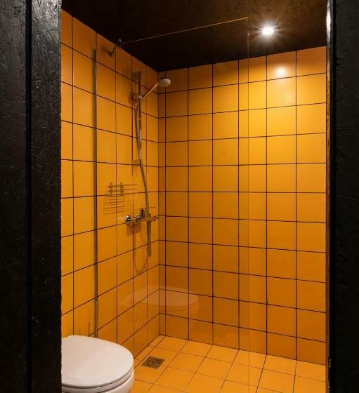 اتاق استاندارد, Globe Runner Hotel & Hostel