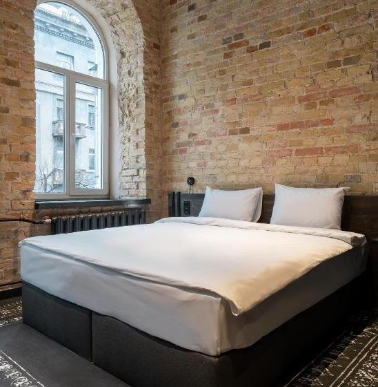 اتاق استاندارد, Globe Runner Hotel & Hostel