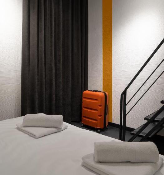 اتاق سوپریور خانوادگی, Globe Runner Hotel & Hostel