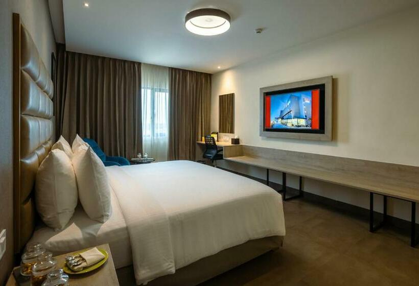 스위트, Amika Hotel,madurai   Near Airport