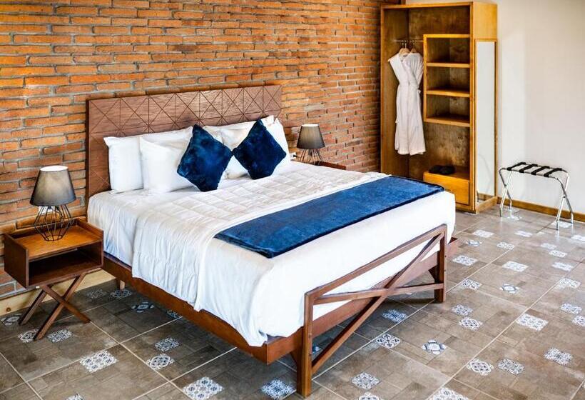اتاق لوکس با تخت بزرگ, Ojo Azul Resort