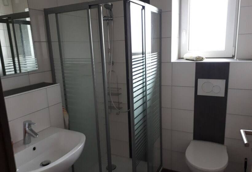 اتاق استاندارد, Privatzimmer Popp Hessenauer