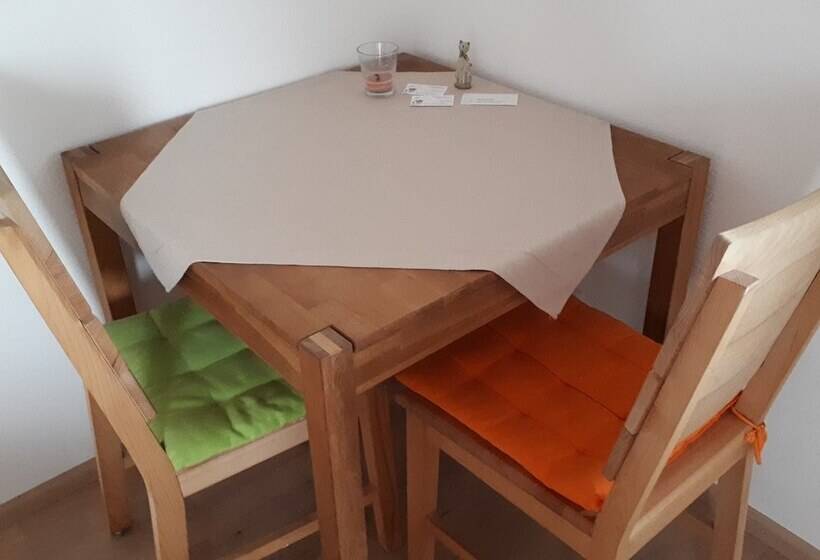标准单人间, Privatzimmer Popp Hessenauer