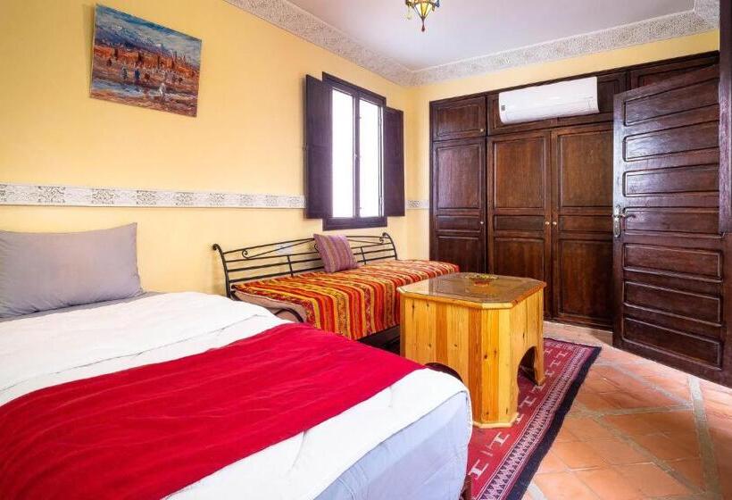 اتاق لوکس سه تخته, Riad Bien Ici