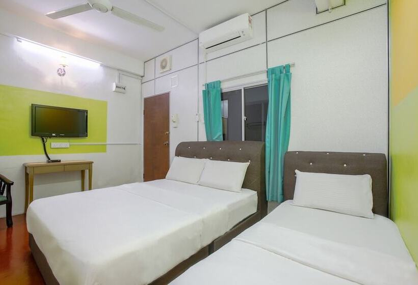 اتاق استاندارد سه نفره, Spot On 89788 Musafir Transit
