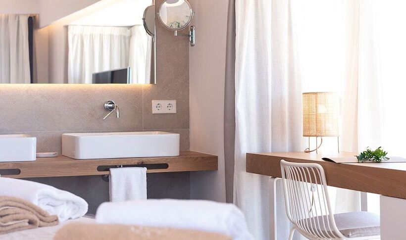 Superior Room with Terrace, Ynaira Hotel & Spa