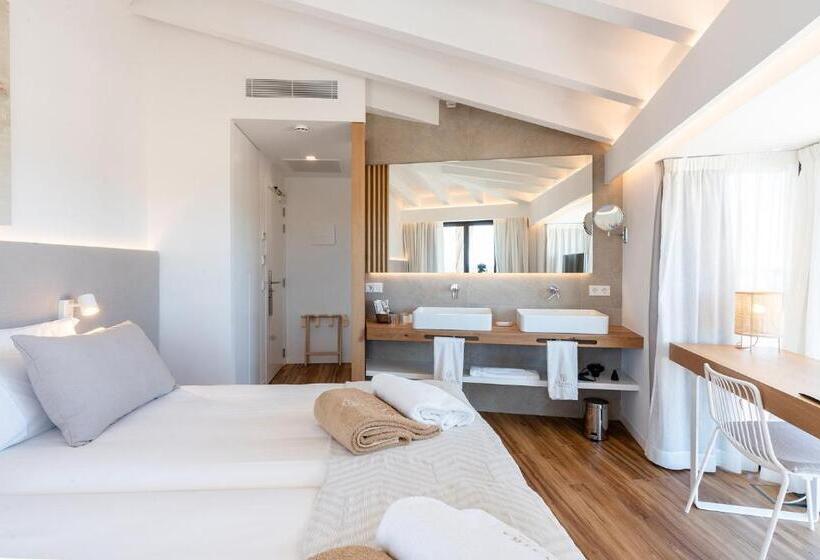 Superior Room with Terrace, Ynaira Hotel & Spa