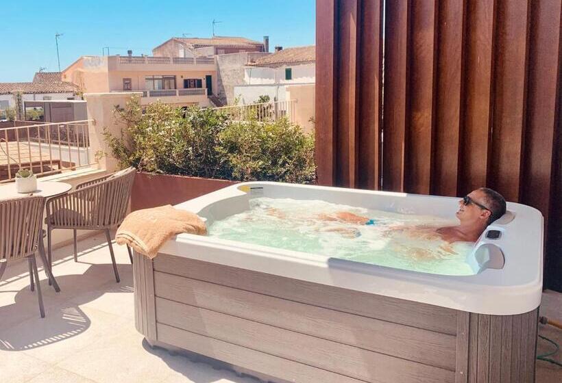 اتاق لوکس با وان آب گرم, Ynaira Hotel & Spa