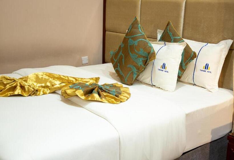 اتاق استاندارد, Royal Tughimbe