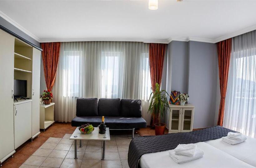 سوییت خانوادگی, Grand Alisa Hotel – Ex.royalisa