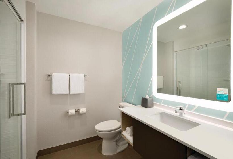 اتاق استاندارد, Avid Hotel Midland By Ihg