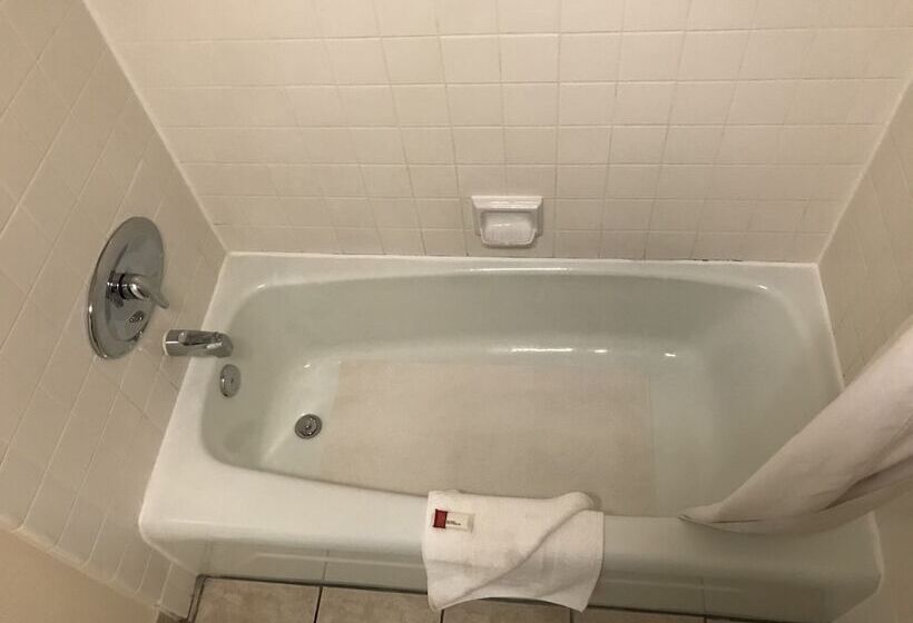 سوییت, Days Inn By Wyndham Lake Havasu
