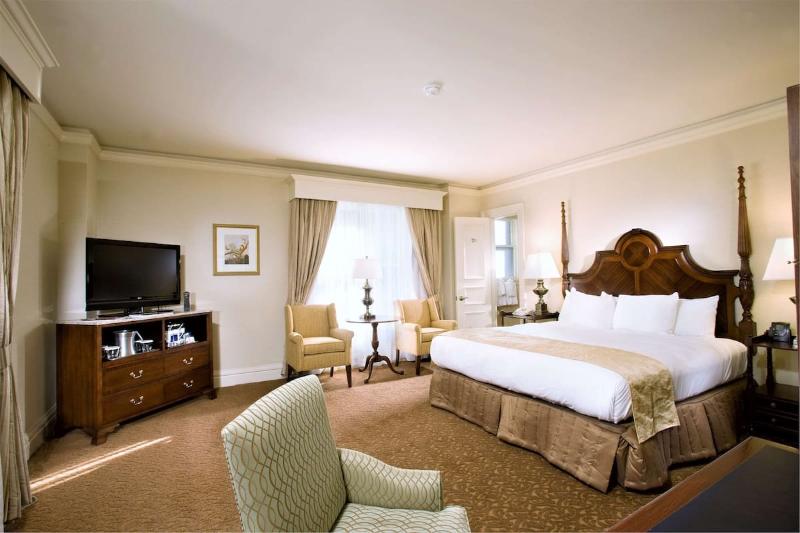 اتاق استاندارد, Hilton Louisville Seelbach