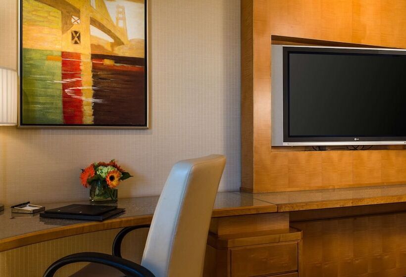 اتاق لوکس با تخت بزرگ, Hilton San Francisco Airport Bayfront