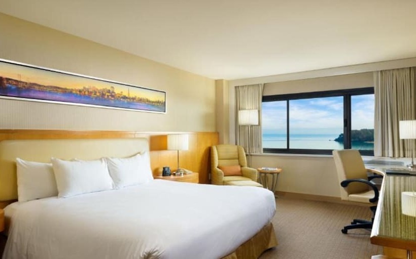 اتاق لوکس با تخت بزرگ, Hilton San Francisco Airport Bayfront