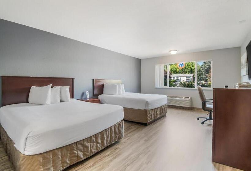اتاق استاندارد برای معلولان, Red Lion Inn & Suites Vancouver