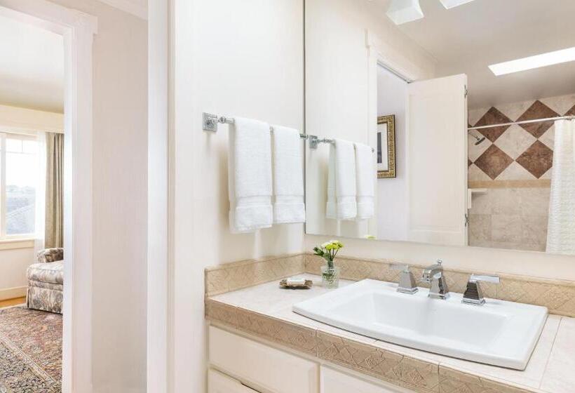 سوئیت پریمیوم 2 خوابه, Seven Gables Inn On Monterey Bay, A Kirkwood Collection
