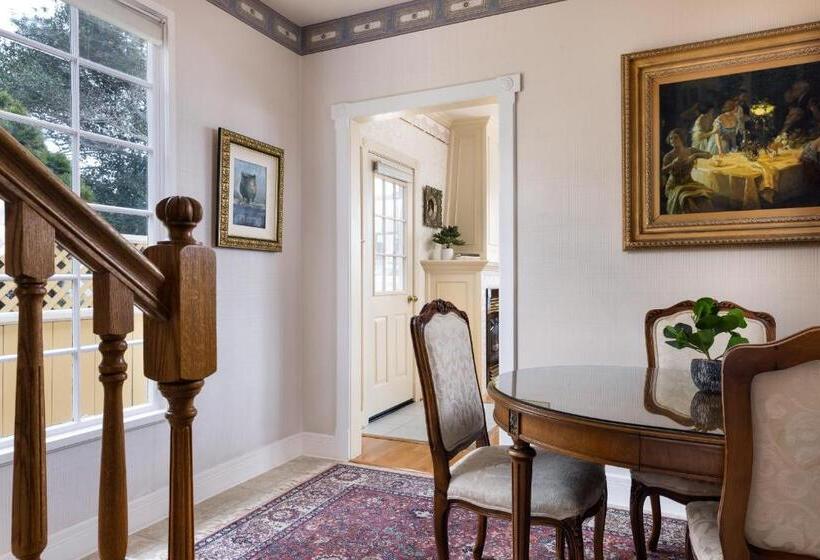 سوئیت پریمیوم 2 خوابه, Seven Gables Inn On Monterey Bay, A Kirkwood Collection