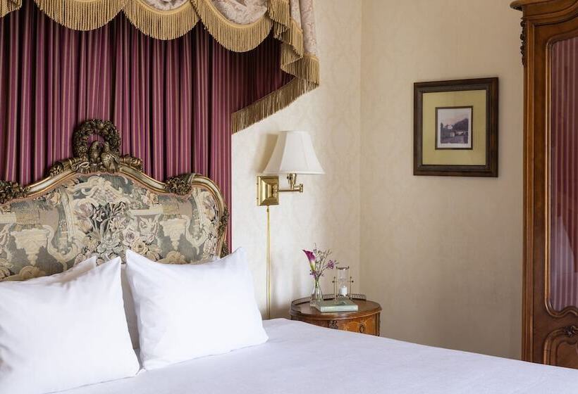 اتاق لوکس با چشم‌انداز دریا, Seven Gables Inn On Monterey Bay, A Kirkwood Collection