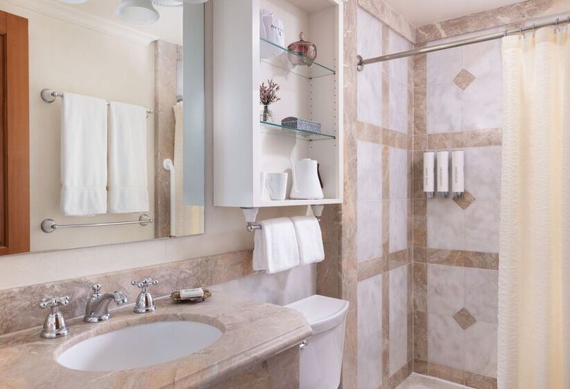 اتاق لوکس با چشم‌انداز دریا, Seven Gables Inn On Monterey Bay, A Kirkwood Collection