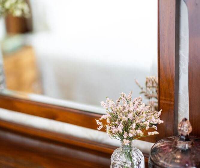 اتاق لوکس با چشم‌انداز دریا, Seven Gables Inn On Monterey Bay, A Kirkwood Collection